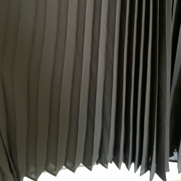 *1 Left!* NWT NANETTE LEPORE | Pleated Midi Dress - Picture 5 of 7